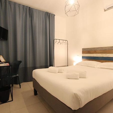 Travel B&B Pisa Bagian luar foto